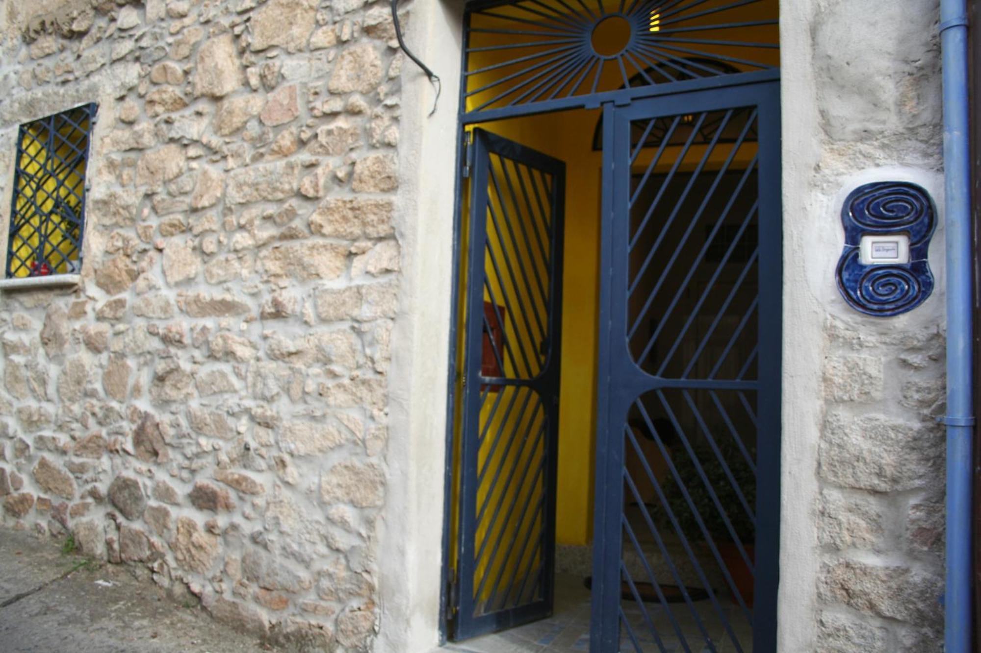 Orgosolo B&B Sardegna מראה חיצוני תמונה